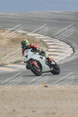 media/Sep-21-2025-Race Pace (Sun) [[98bf33ef95]]/Non Verified/1-Turns 9 and 10 (8am)/